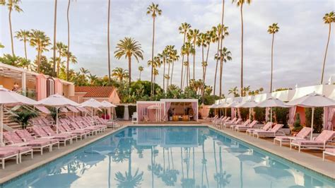 Inside The World Famous Beverly Hills Hotel Frequented By Marilyn Monroe Princess Margaret And
