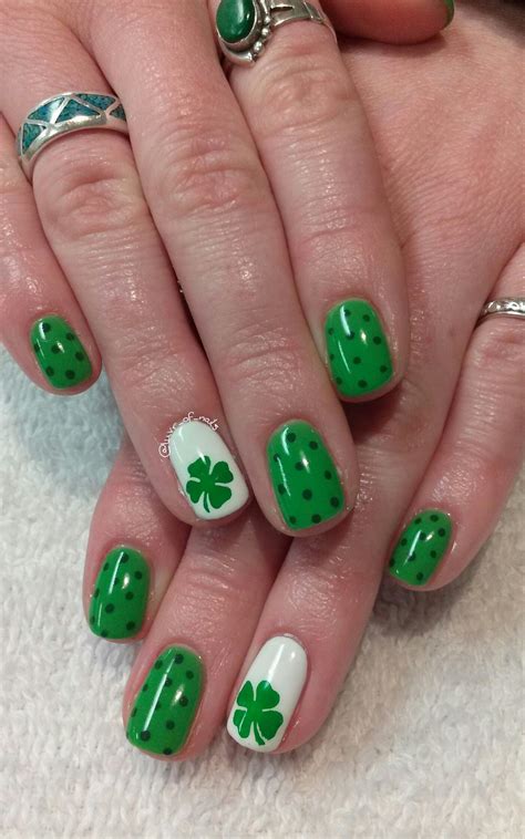 Get your nails ready for that st. St. Patrick's Day nail art | St patricks day nails