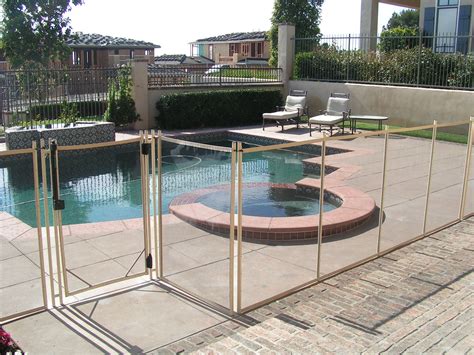 Removable Pool Fences Poolsafe Pool Fences And Covers