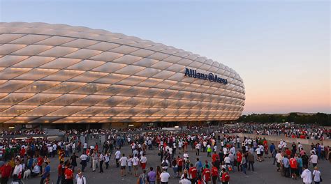 Das finale der europa league 2022 findet in der puskas arena in budapest statt. DFB mit München Ausrichter des Champions League-Finales ...