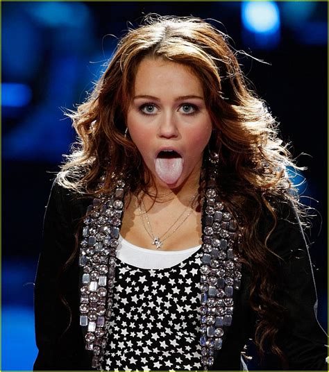 Miley Cyrus Leaves Her Tongue Wagging Photo 1049601 Photos Just Jared Celebrity News And