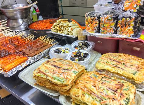 Just look for them lining up along busy streets and night markets. 19 Must Eat Street Food and Korean Dishes in Seoul | La ...