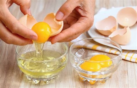 How To Separate Egg Yolk From White Three Proven Ways Wiki Avenue