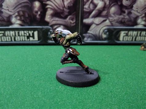 This one was a gift to my girlfriend, an ent from games workshop. Greebo Miniatures: miniature straordinarie per giochi ...