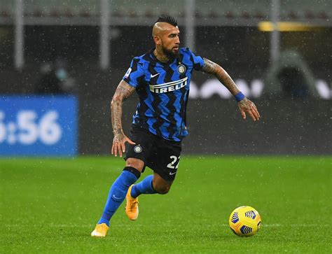 Arturo erasmo vidal pardo is a chilean professional footballer who plays as a midfielder for serie a club inter milan and the chile national. Le condizioni di Arturo Vidal | News