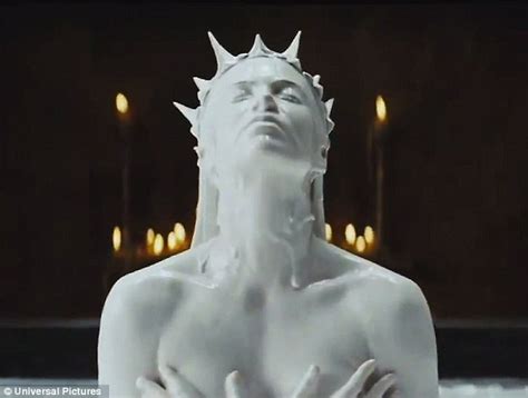 Charlize Theron Strips Off For Milk Bath In New Snow White And The