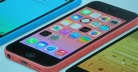 Apple Launches Iphone 5c And Iphone 5s