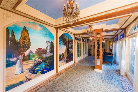 Club 33 New Look Photo Tour And Review Disney Tourist Blog