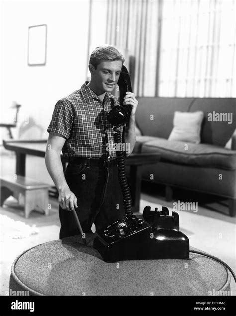 The Incredible Shrinking Man Grant Williams 1957 Stock Photo Alamy