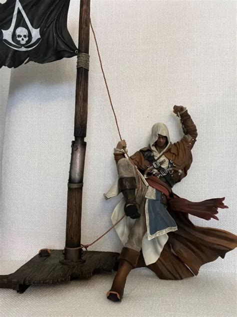 Assassins Creed Black Flag Iv Statue Ubisoft In Good Condition See