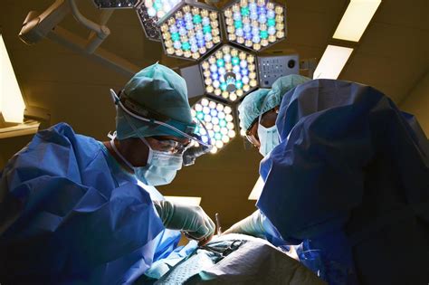 5 Tips For Choosing An Orthopedic Surgeon The Healthcare Guys