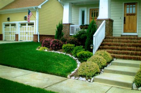 15 Awesome Front Yard Landscaping Ideas