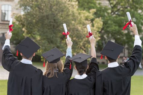 ¿cuánto Ganan Los Recién Graduados Universidad Agustiniana