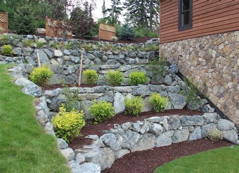 How To Make Beautiful Decorative With Stones In 2020 Landscaping