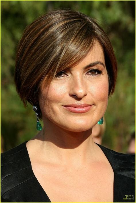 Short Hairstyles For Round Faces Women Haircuts Pop Haircuts