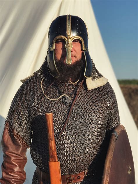Anglo Saxon Warrior Wearing A Coppergate Helmet 7th Century Броня