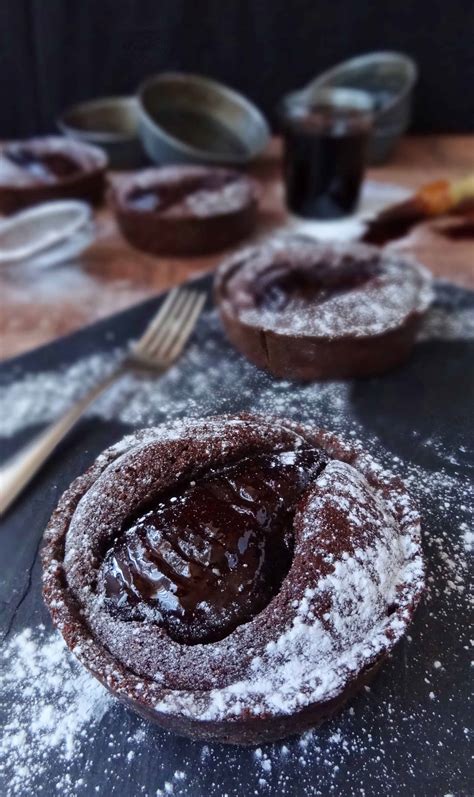 Red Wine Poached Pear Chocolate Frangipane Tarts Domestic Gothess