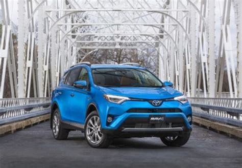 The 2017 Toyota RAV4 Hybrid: Canada's green utility vehicle of the year
