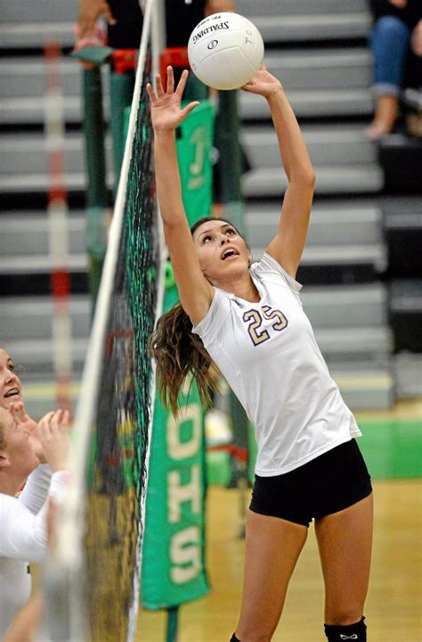Valencia Volleyball Follows Lindsey Knudsen To Victory At Thousand Oaks