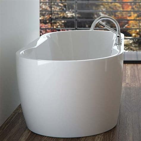Discover our complete bathtub offerings. Neptune Berlin 3266 Bathtub | Freestanding Soaking or Air Bath