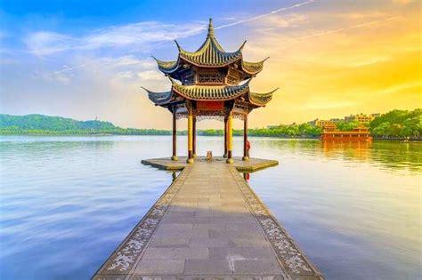 10 Tourist Places To Visit In China For An Oriental Adventure