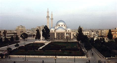 La distance entre la mosquée et la mecque est 4932,59 km nord est. Khalid b. al-Walid - WikiShia