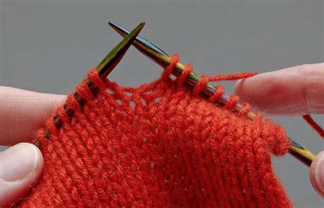 Difference Between Weft Knitting & Warp Knitting - PandaSilk