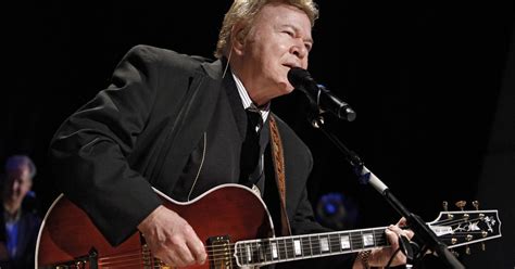 Roy Clark Country Guitar Virtuoso ‘hee Haw Star Has Died The