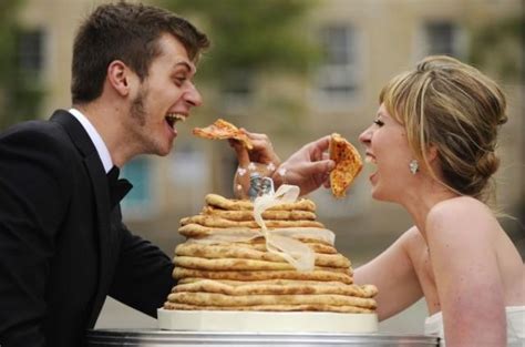 10 Awesome Alternatives To The Traditional Wedding Cake Weddbook