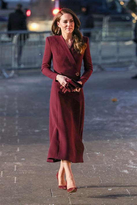 Kate Middleton Takes On Festive Chic The Best Way To Nail The Christmas Spirit Vogue India