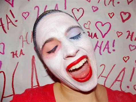 A Harley Quinn Makeup Tutorial So You Can Get A Suicide Squad Look For Halloween