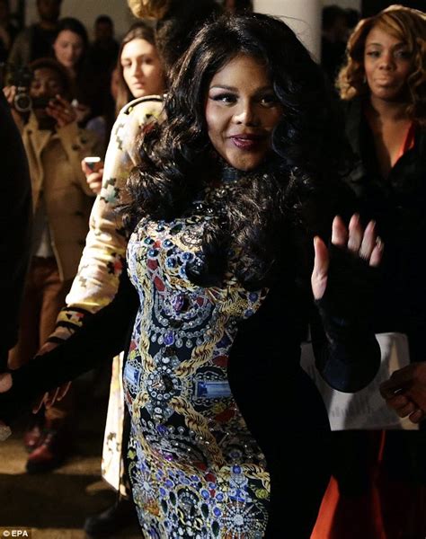 Pregnant Lil Kim Arrives With Huge Bump At New York Fashion Week