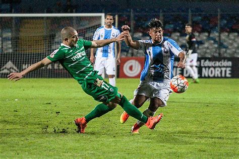 It currently plays in the chilean primera división b, holding home games at the new estadio municipal germán becker. Deportes Temuco sumó su octava baja para enfrentar a la UC ...