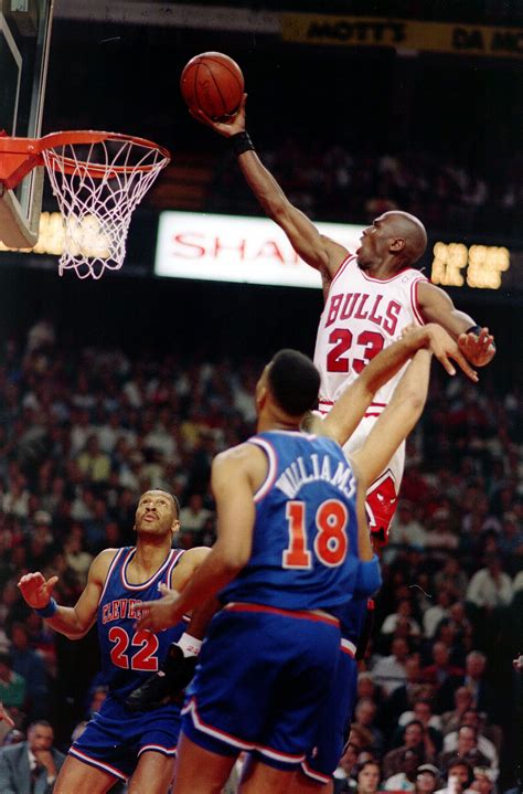 32 The Shot Ii Michael Jordan 50 Greatest Moments Espn