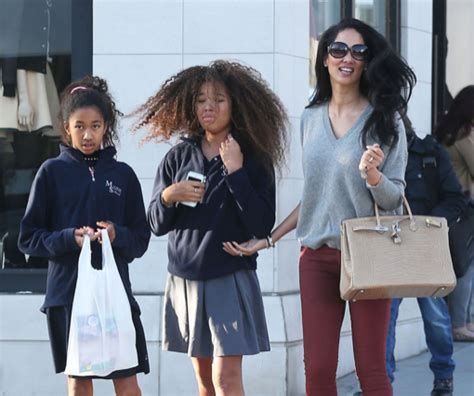 Exclusive Kimora Lee Simmons Goes Shopping With Her Daughters