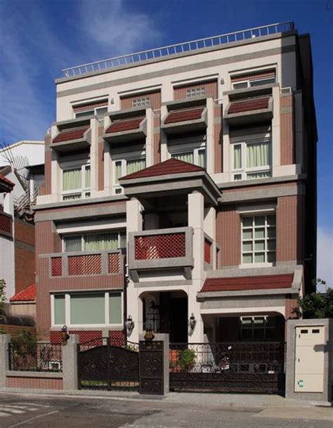 So many files, you won't even know what to do with. 寶元建築師事務所 | 台中衛道新世界住宅改建