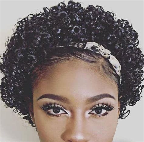 On naturally wavy hair textures, casual short wavy hairstyles are great because they allow your hair to take on its own growth patterns since eliminated weight encourages more body, bounce and waves. 19 Stunning Quick Hairstyles for Short Natural African ...