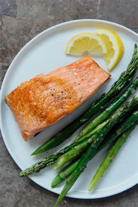 How To Cook Perfect Salmon Fillets On The Stovetop Recipe Cooking