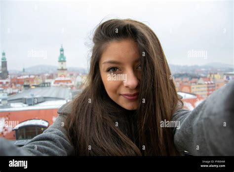 Schöne Arabische Mädchen In Deutschland Stockfotografie Alamy