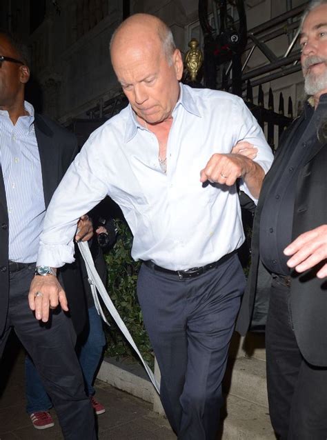 Hammered Bruce Willis Gives One Finger Salute On Drunken Exit From