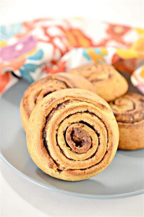 For many microwave oven owners, the most adventurous cooking from scratch they'll ever do is microwave egg poaching. Keto Cinnamon Rolls - Super Yummy Low Carb Copycat