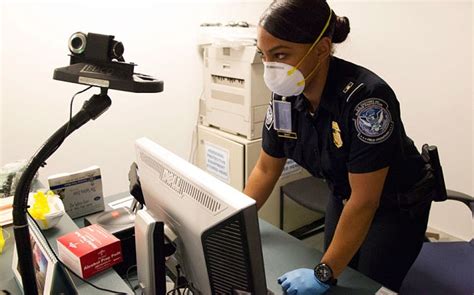 New Yorks Jfk Airport Launches Ebola Screenings