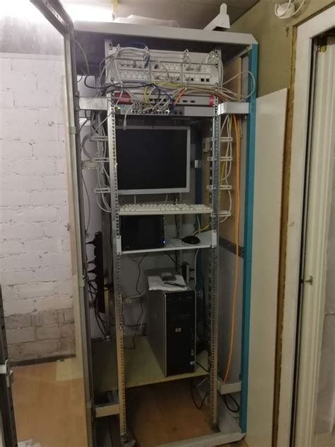 Folgende filter helfen, die artikelliste für die suche „19 zoll schrank nach. Rittal Netzwerkschrank 42HE | Kaufen auf Ricardo