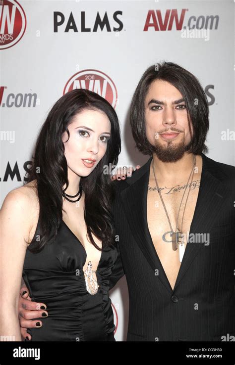 Dave Navarro And Aiden Ashley Hi Res Stock Photography And Images Alamy