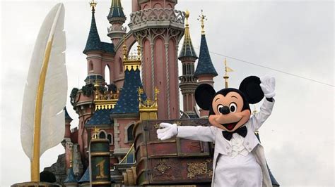 Disneyland Paris Evacuated After Suspicious Package Found Au