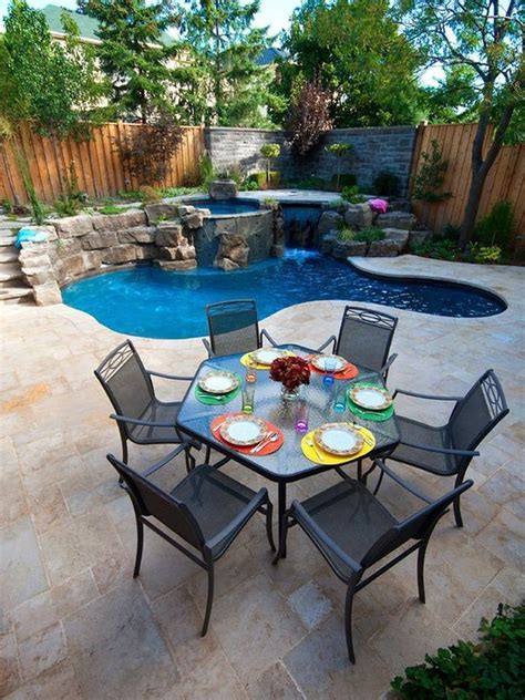This would be the perfect area to go for a. Beautiful Small Backyard Design Ideas On A Budget 33 ...