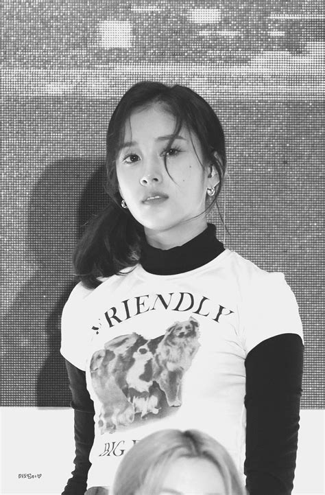 221026 STAYC J | kpopping