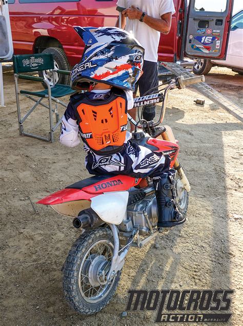 A modern kids drawer chest is great for the older crowd, as this will grow with their maturing tastes. Motocross Action Magazine MXA TEAM TESTED: LEATT 2.5 KIDS ...