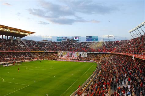 In 1907, sevilla balompíe was founded, followed by betis football club in 1909, recreativo de sevilla and español de sevilla. Pin on Football Stadiums Where I've Attended Matches