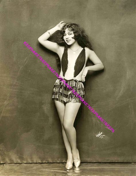 1910s 1920s ACTRESS MODEL ANN PENNINGTON LOVELY LEGGY 8 1 2 X 11 PHOTO